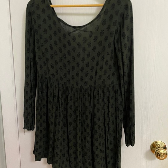 Dark Green Floral Long Sleeve Mini Dress - Picture 1 of 4